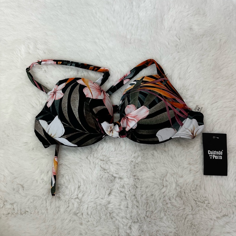 Floral Bikini Top with Tropical Print Cuidado Con El Perro